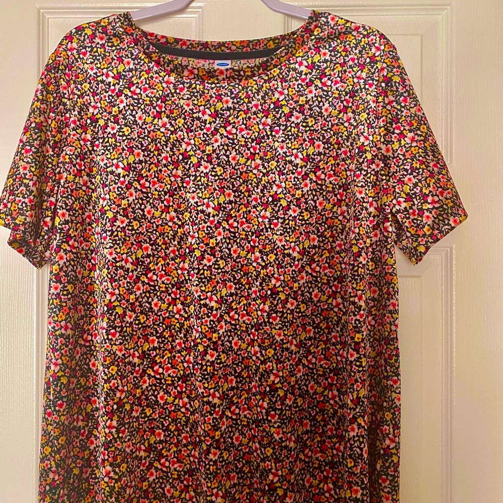 Old Navy Floral Short sleeve top.
